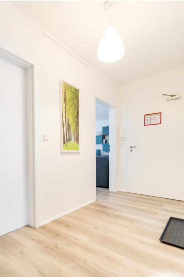 Homefy Oldtown Apartment - 6 People - 2 Bath - Balcony - Top Location Dusseldorf Bagian luar foto
